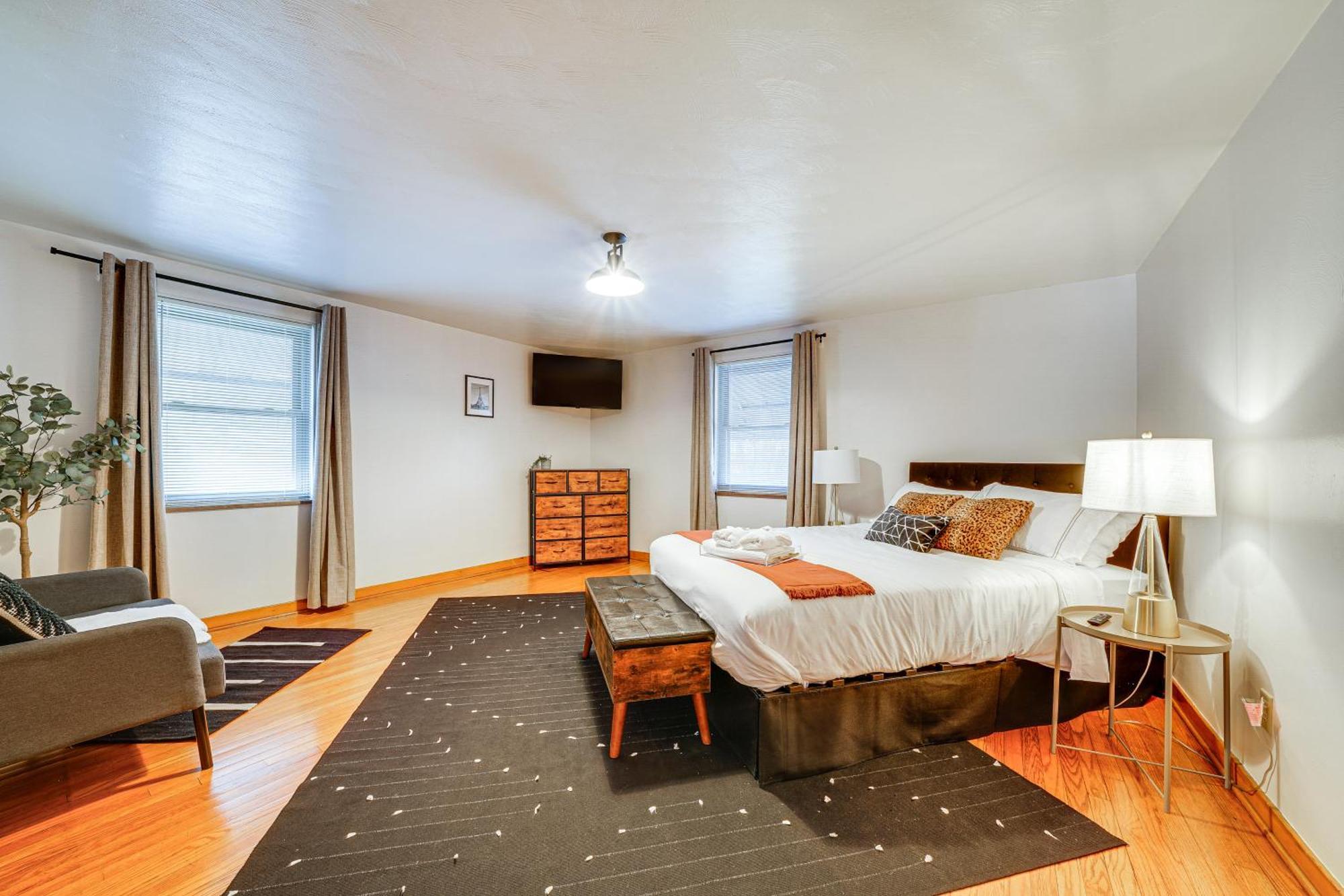 Spacious Getaway About 2 Mi To Downtown! Pittsburgh